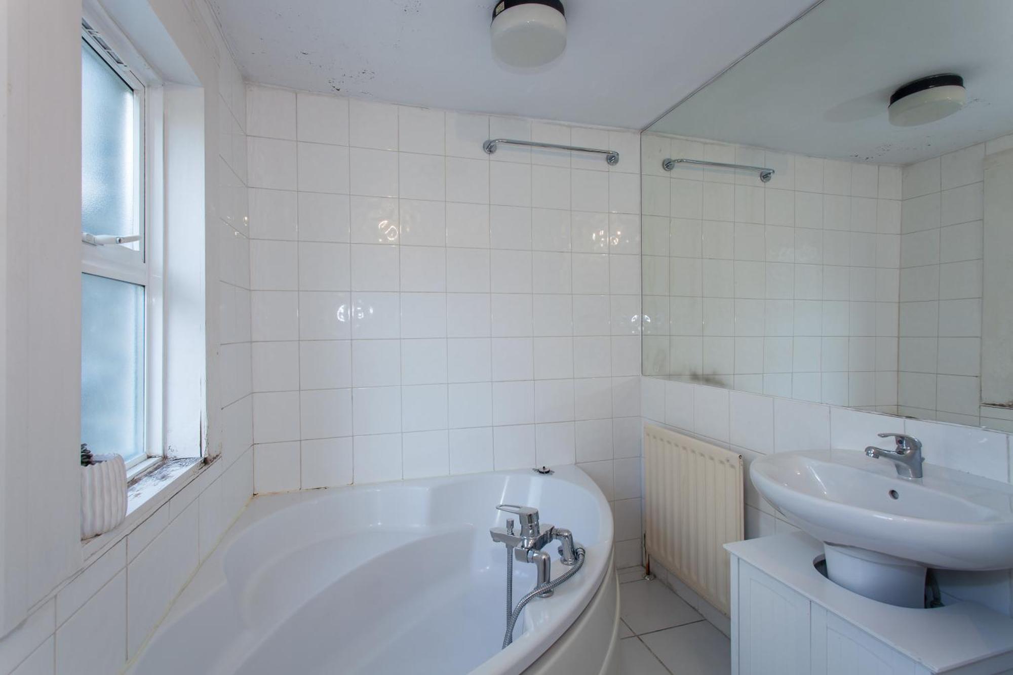 Appartement Queens Park Maida Vale 3 Bed Modern Family With Balcony! Londen