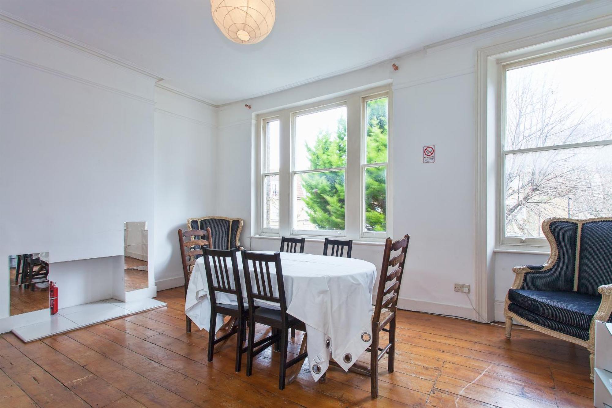 Appartement Queens Park Maida Vale 3 Bed Modern Family With Balcony! Londen